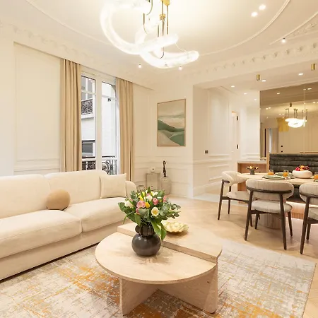 Maison Galante - Serviced In Champs-elysées Parigi